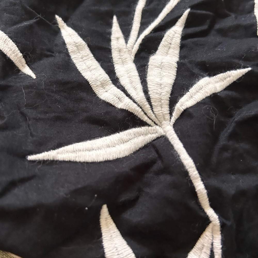 Talbots Black and White Leaf Pattern Tunic - Picture 4 of 7